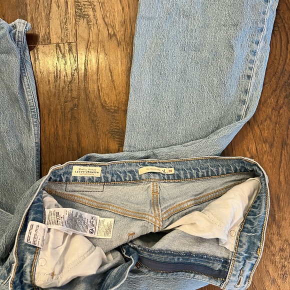 Levi's Sky Blue Denim Jeans - Picture 3 of 4